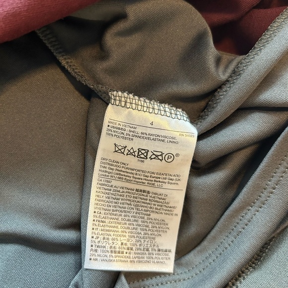 Banana Republic Pink and Burgundy Midi Dress - Picture 9 of 10